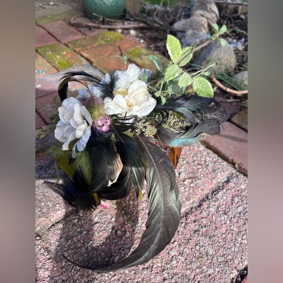 Floral & Feather Headband - Picture 10 of 15